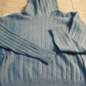 Women’s Naadam Cashmere Blue Ribbed Sweater